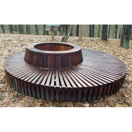 Lauko suoliukas gultas.