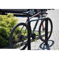 Gumuotas dviračių stovas