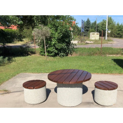 Betoninis apvalus staliukas su apvaliomis sėdynėmis
