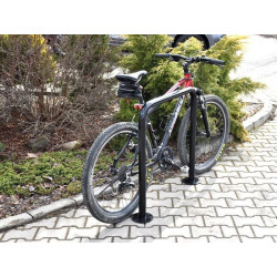 Stovas U-15 ovalus su danga, skirta apsaugoti dviračio rėmą