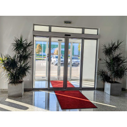 Lauko betoninis vazonas