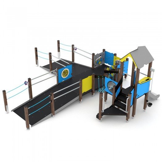 Medinė žaidimų aikštelė...