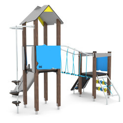 Medinė žaidimų aikštelė su virviniu tilteliu